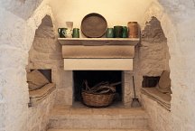 Trulli Bianchemura_dining room with fireplace alcove