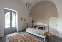 Masseria Marvicino_television room with sleeping sofa